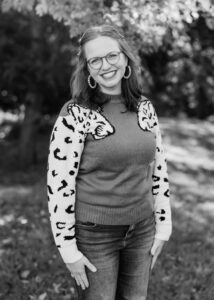 Julie+Evans+B&W+Headshot